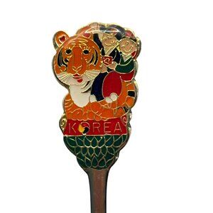 Souvenir Korea Spoon With Enamel Tiger & Traditional Figures Design B105